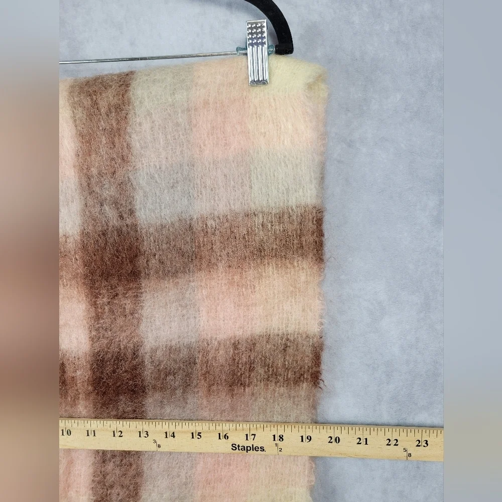 Filene's Boston Hair & Wool Plaid Fringe Scarf Unisex Made‎ Germany 19